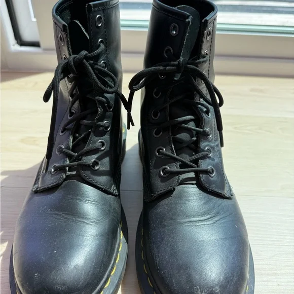Dr. Martens 1460 Black Leather Boots Size 8 - Picture 11 of 13